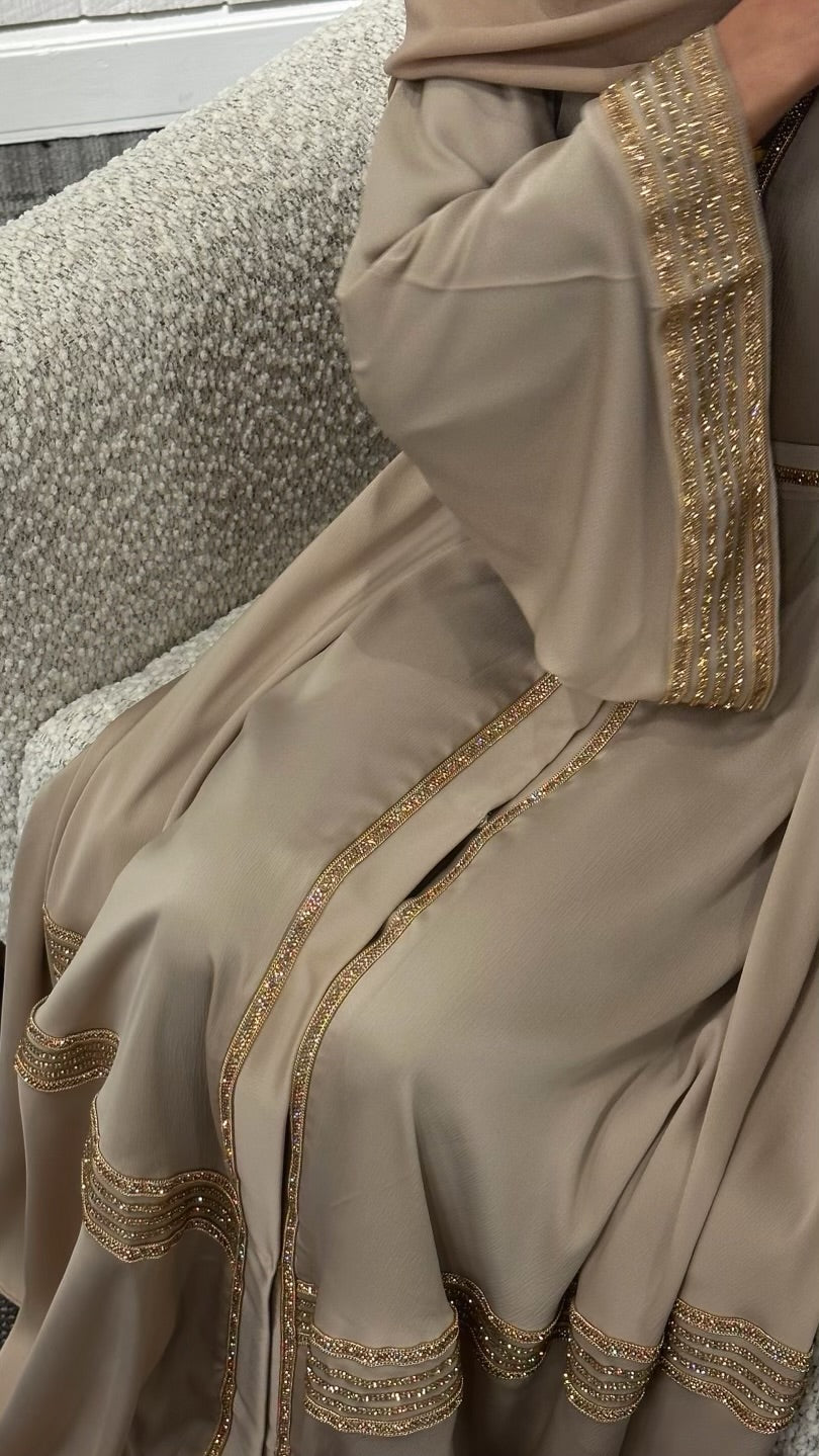 Aaliyah Abaya